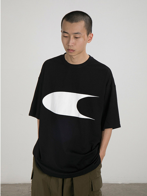 CRYINGCENTER 빅 로고 티셔츠 (2 컬러)