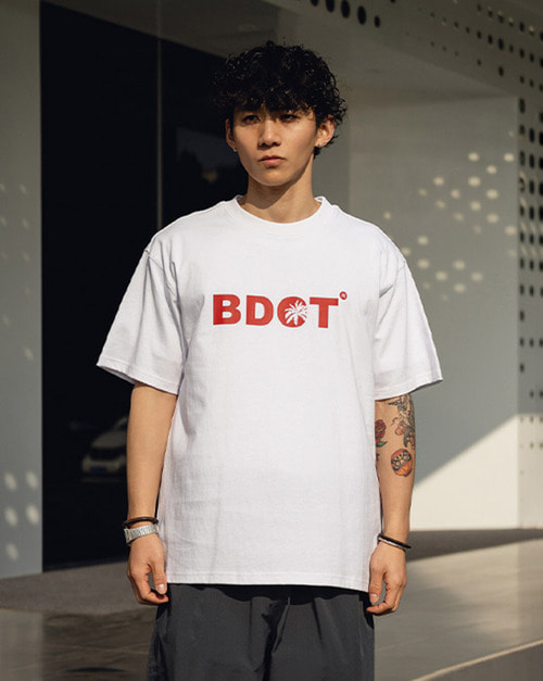 BDCT 로고 그래픽 티셔츠 (2 컬러)