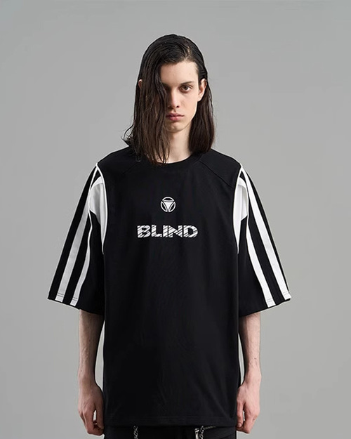 BLINDNOPLAN 로고 패널 스포츠 티셔츠 (2 컬러)