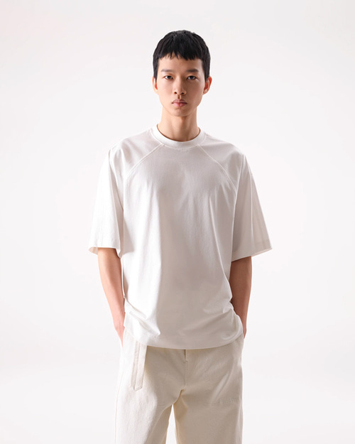 WHITTEPURE 베이직 래글런 티셔츠 (3 컬러)